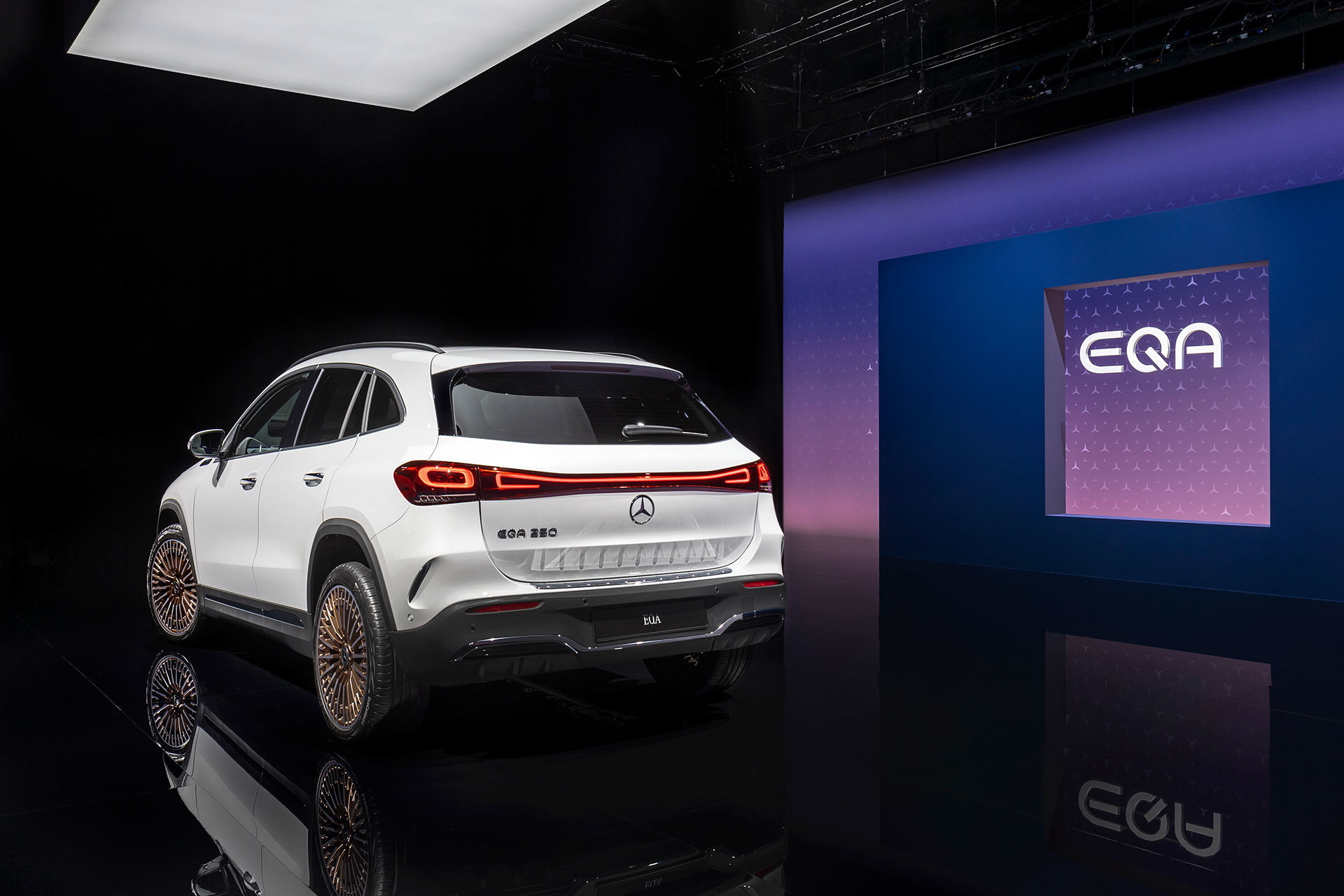 Mercedes Eqa 250 2021 Trasera 4