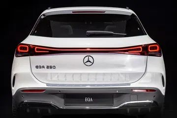 Mercedes Eqa 250 2021 Trasera 8
