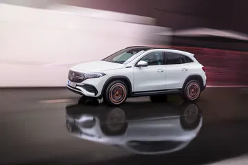 Mercedes Eqa Movimiento 2021 05