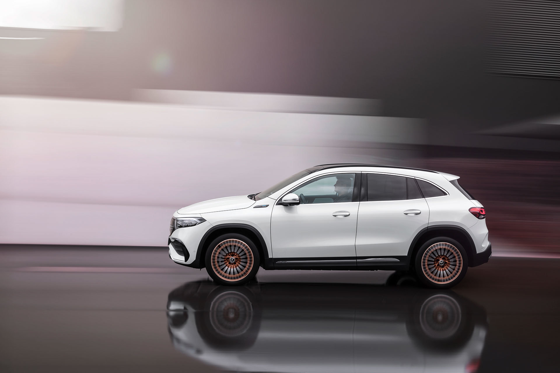 Mercedes Eqa Movimiento 2021 06