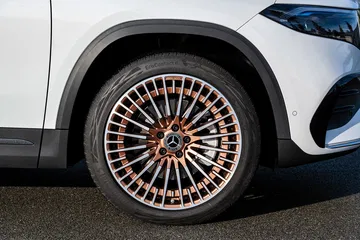 Mercedes Eqa Movimiento 2021 08