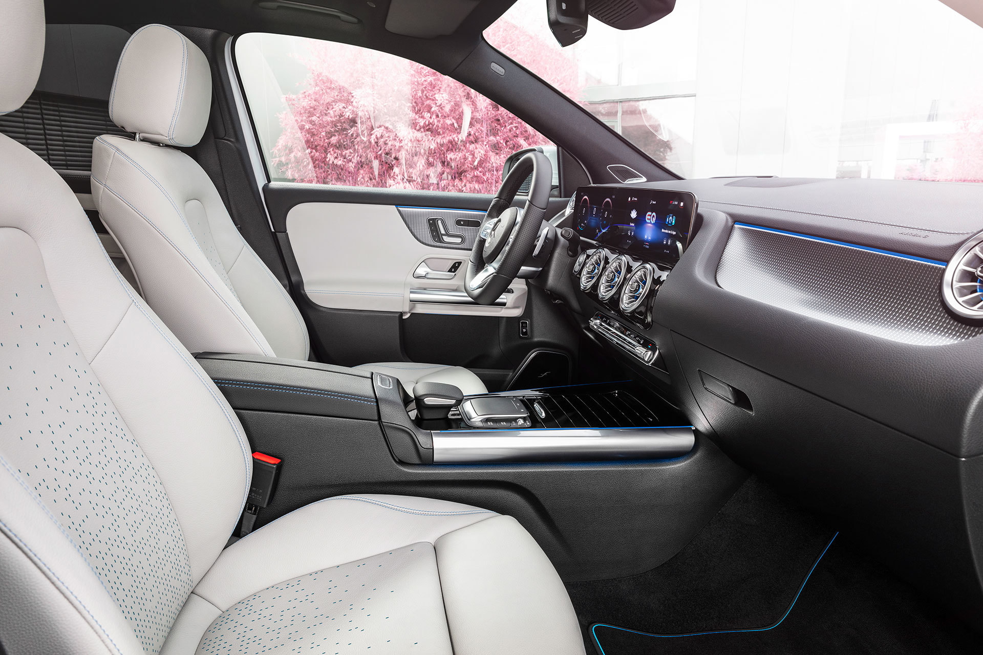 Mercedes Eqa Movimiento 2021 11