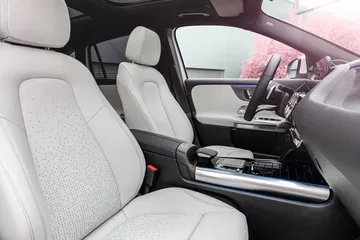 Mercedes Eqa Movimiento 2021 12