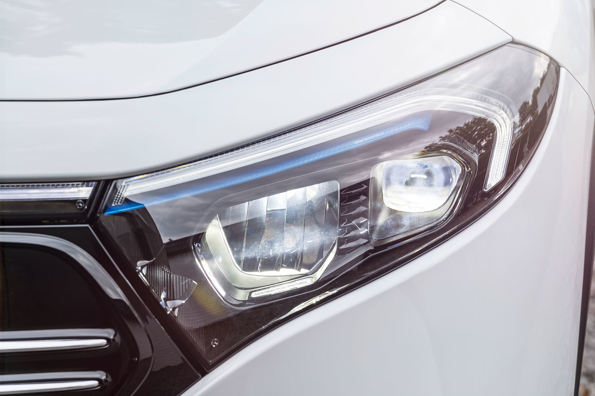 Mercedes Eqa Movimiento 2021 36
