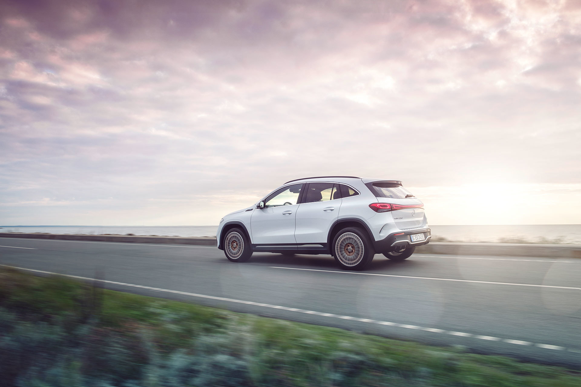 Mercedes Eqa Movimiento 2021 39
