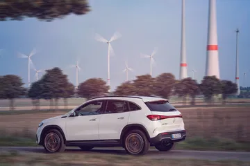 Mercedes Eqa Movimiento 2021 44