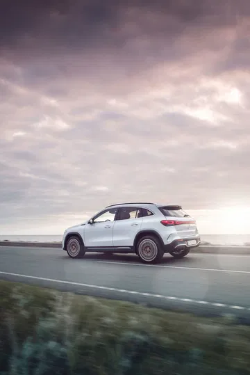 Mercedes Eqa Movimiento 2021 47