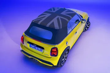Mini Cabrio Cooper S 2021 11