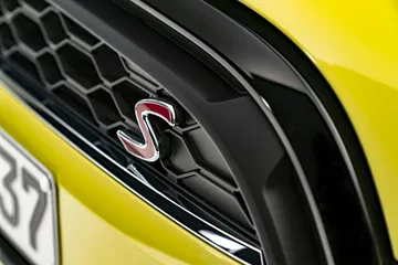 Mini Cabrio Cooper S 2021 17