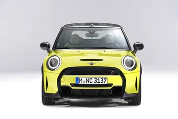 Mini Cabrio Cooper S 2021 28