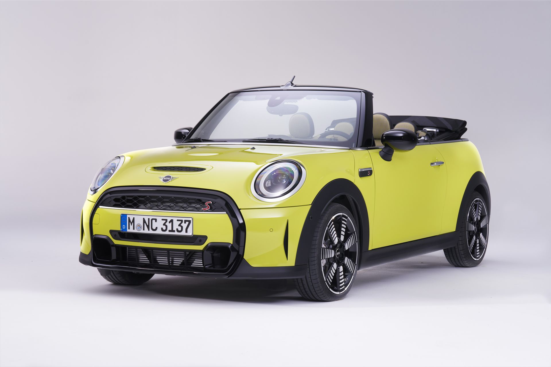 Mini Cabrio Cooper S 2021 33
