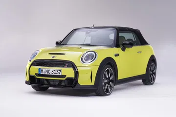 Mini Cabrio Cooper S 2021 34