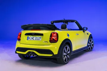 Mini Cabrio Cooper S 2021 7