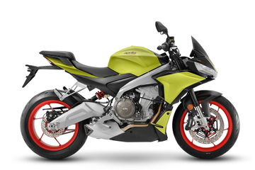 Moto Aprilia Tuono 660 3