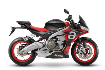 Moto Aprilia Tuono 660 8