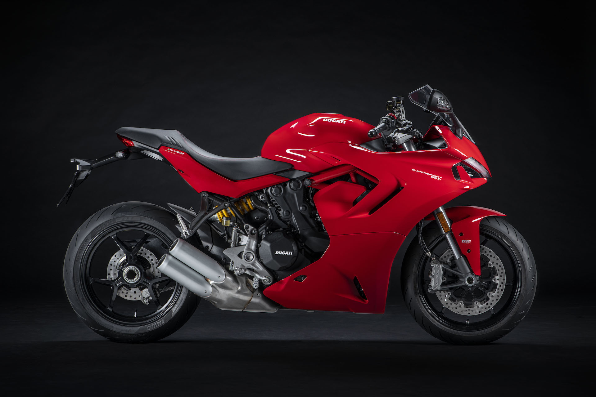 Moto Ducati Supersport 950 1