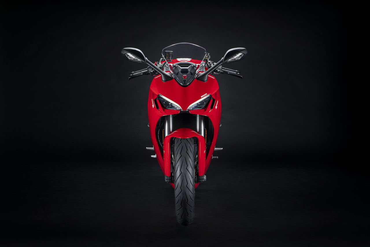 Moto Ducati Supersport 950 7