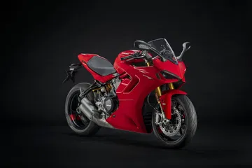 Moto Ducati Supersport 950 S4