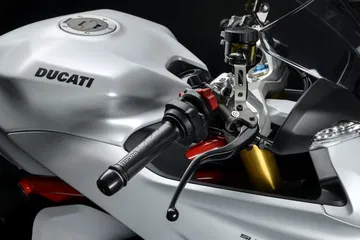 Du 2020 09 24 Supersport S Bianca