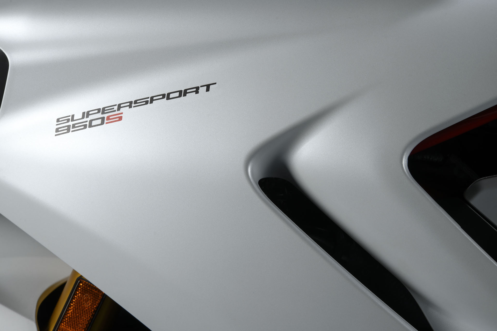 Du 2020 09 24 Supersport S Bianca