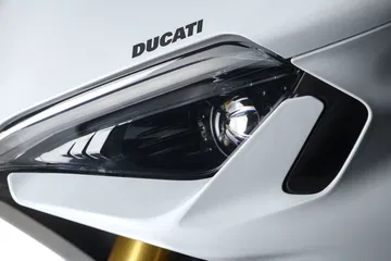Du 2020 09 24 Supersport S Bianca