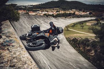 Moto Ktm 1290 Super Adventure S 2021 5