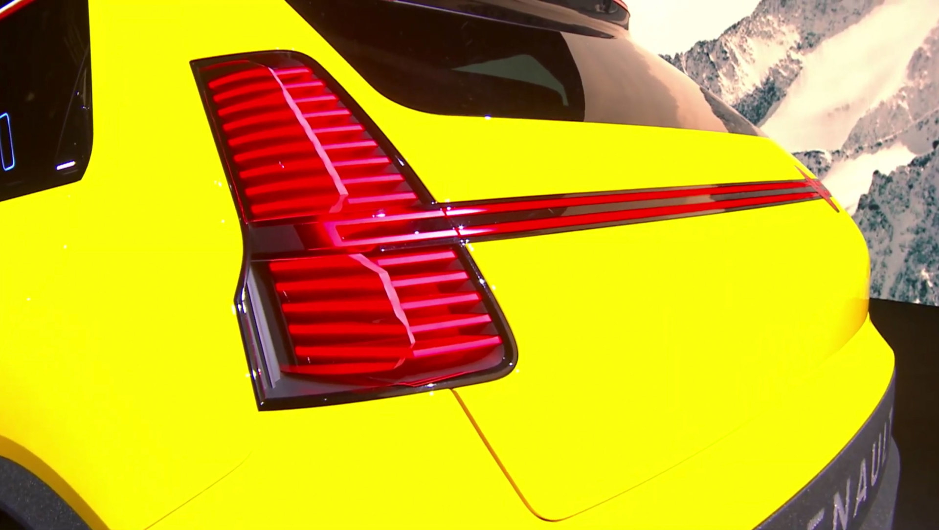 Nuevo Renault 5 Adelanto 09