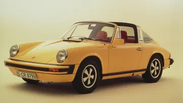 Porsche 911 Targa Historia 05