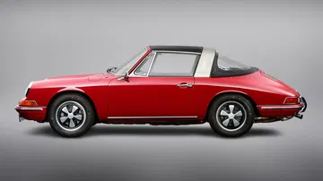 Porsche 911 Targa Historia 08