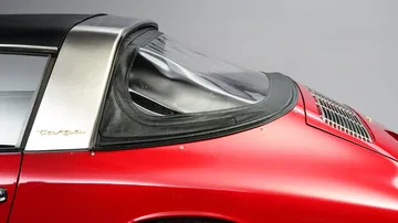 Porsche 911 Targa Historia 11