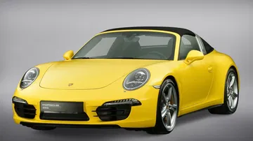 Porsche 911 Targa Historia 25