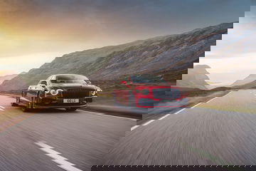 Bentley Flying Spur V8 2021 0221 002
