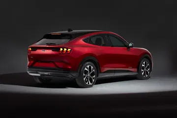 Ford Mustang Mach E 2021 0221 001