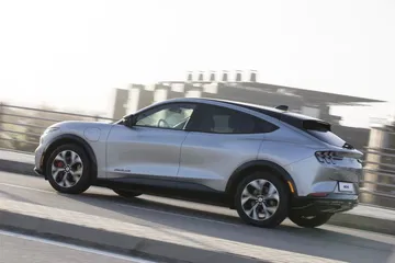 Ford Mustang Mach E 2021 0221 053