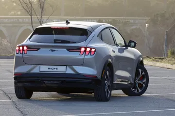 Ford Mustang Mach E 2021 0221 084