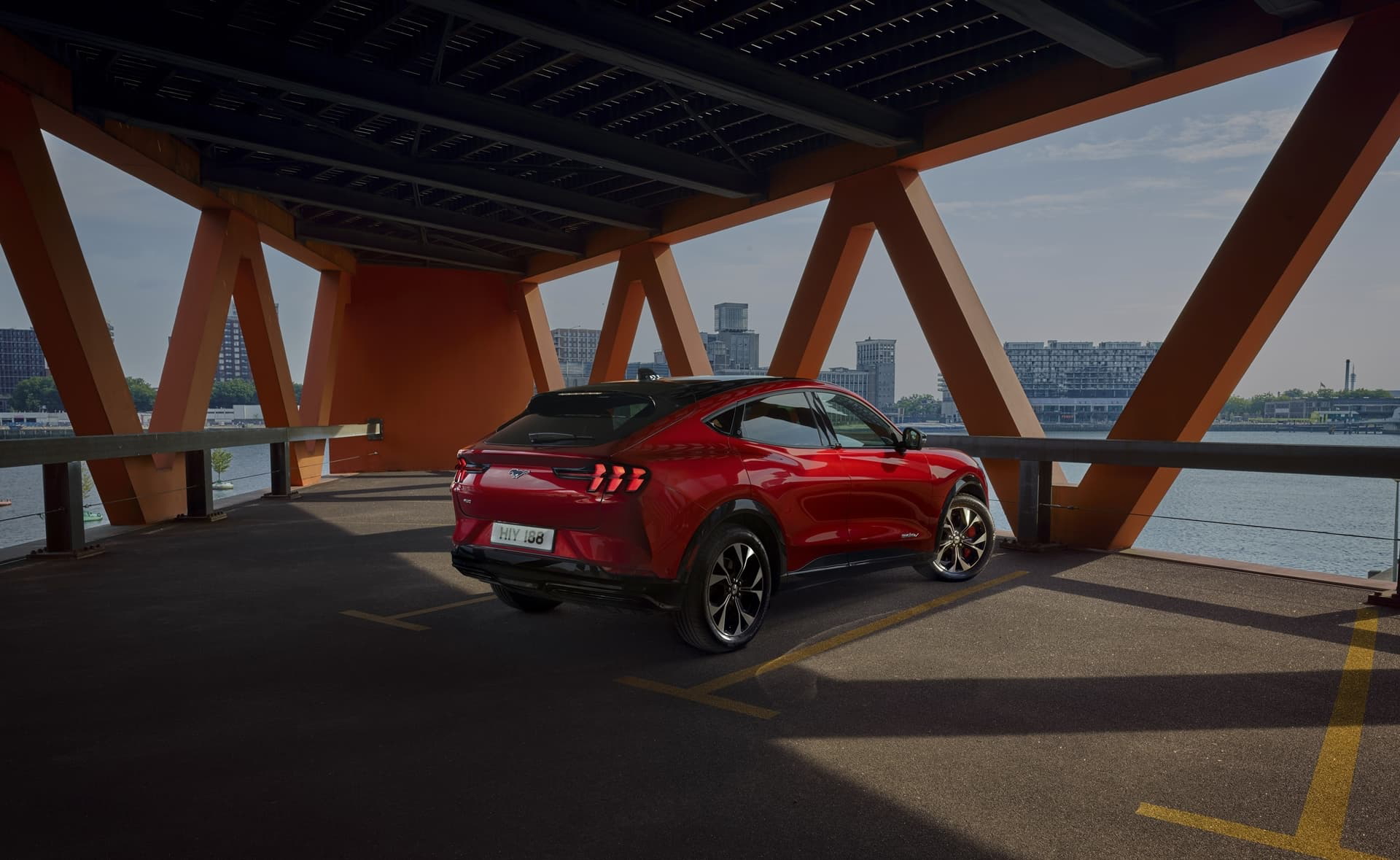 Ford Mustang Mach E 2021 0221 160