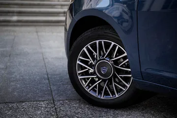 Lancia Ypsilon 2021 18