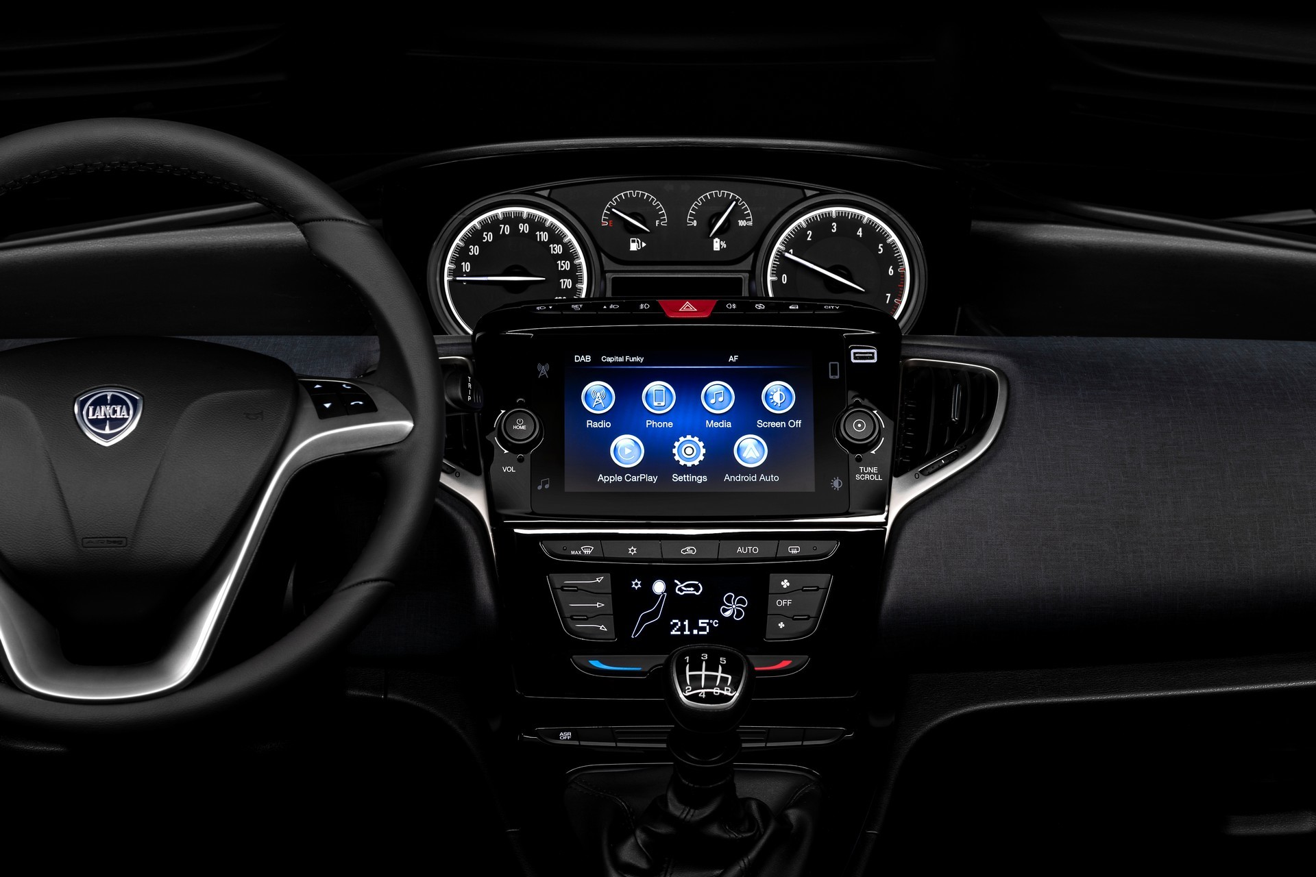 Lancia Ypsilon 2021 2 Interior