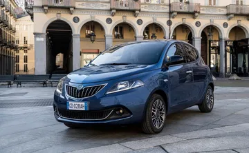 Lancia Ypsilon 2021 4
