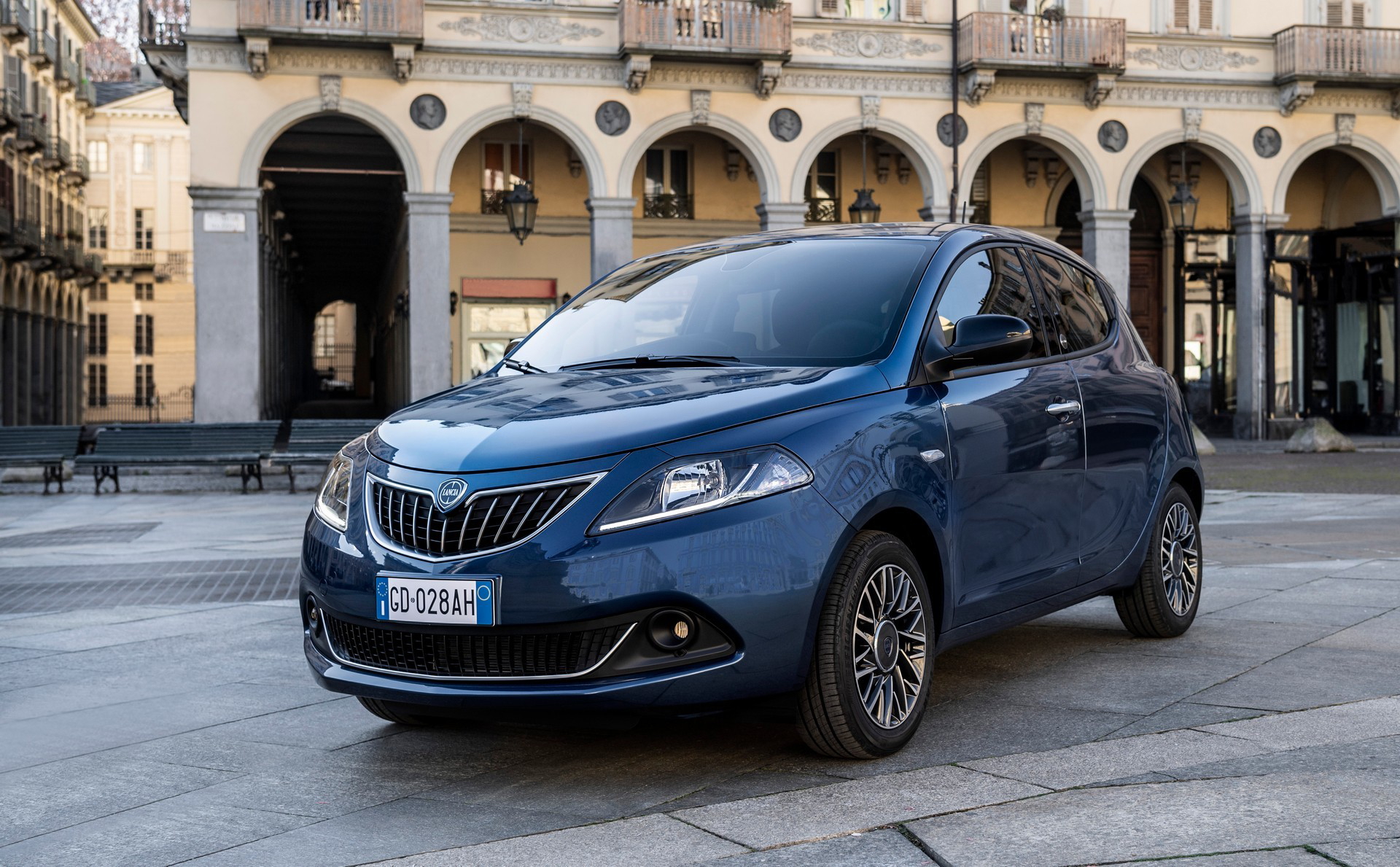 Lancia Ypsilon 2021 4