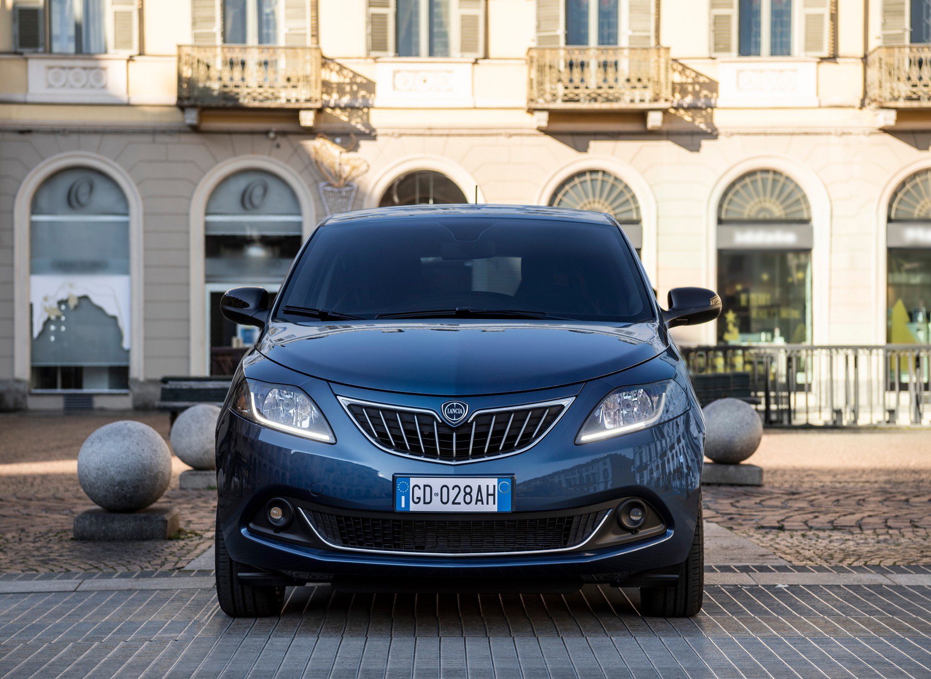 Lancia Ypsilon 2021 5