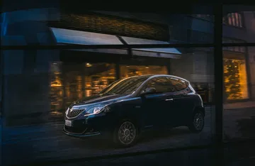 Lancia Ypsilon 2021 8
