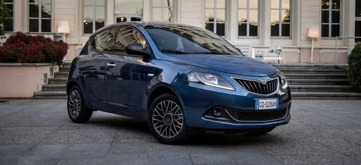 Lancia vuelve a lavarle la cara al veterano Ypsilon