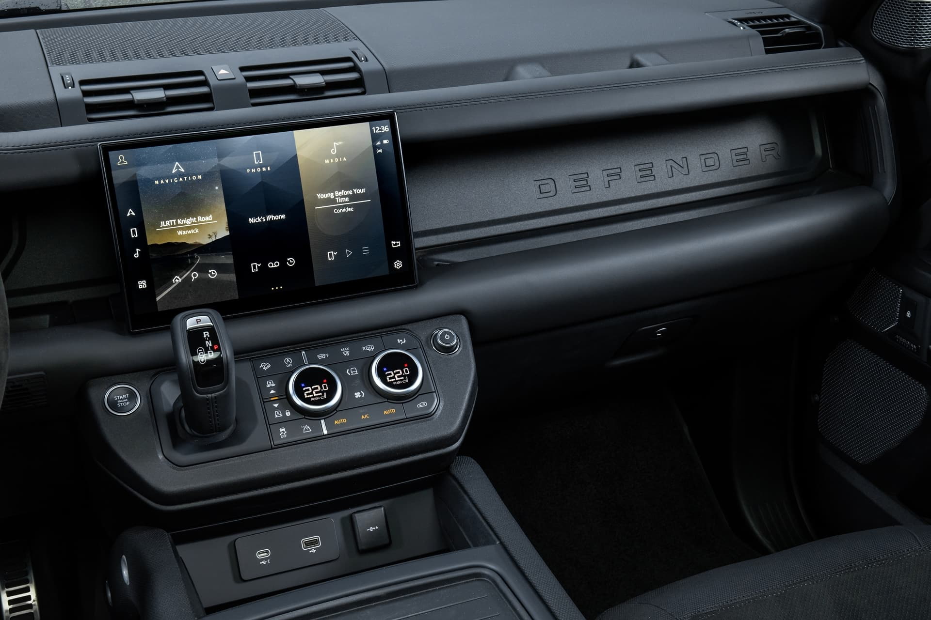 land-rover-defender-v8-2022-0221-012.jpg