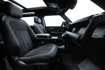 Land Rover Defender V8 2022 0221 014