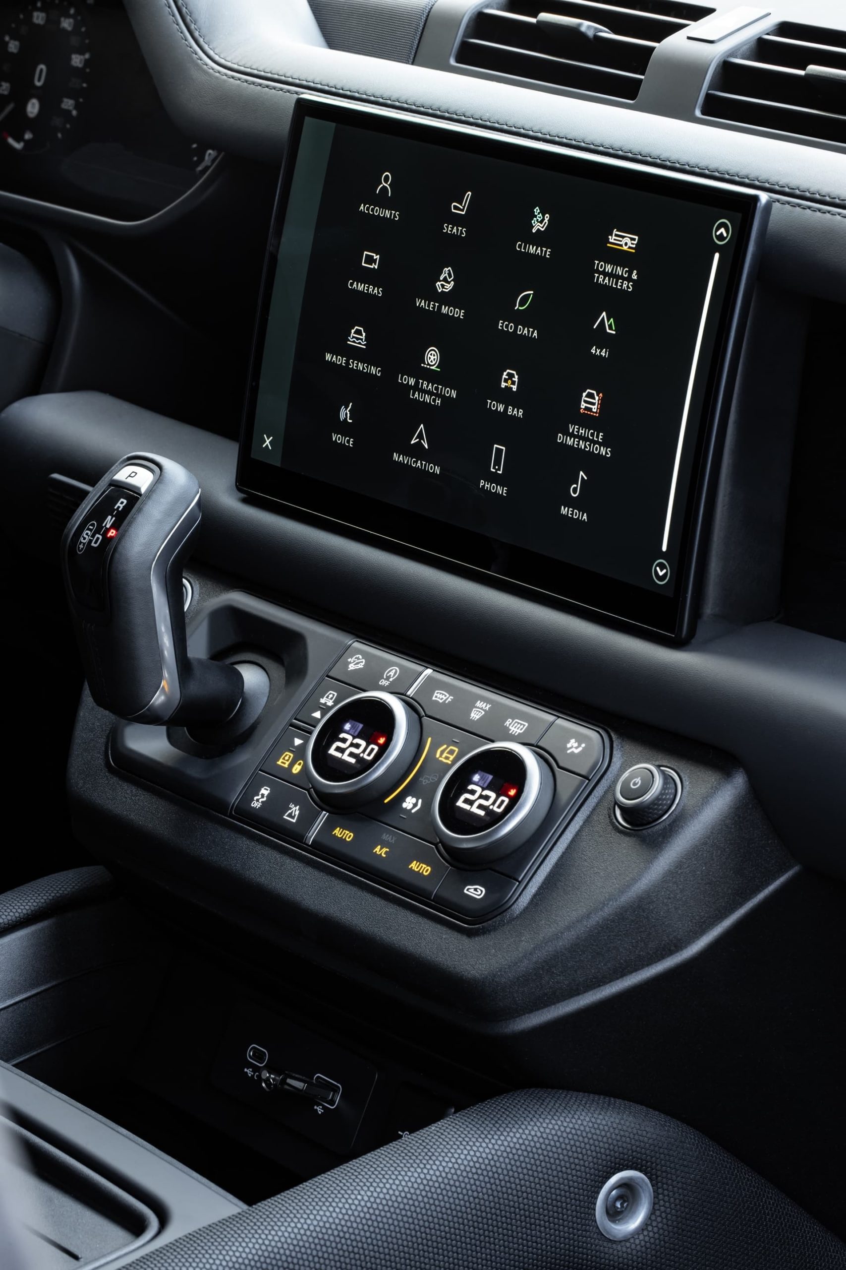 land-rover-defender-v8-2022-0221-022-scaled.jpg
