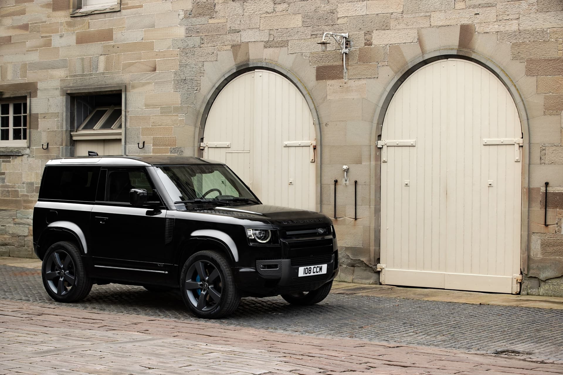 Land Rover Defender V8 2022 0221 033