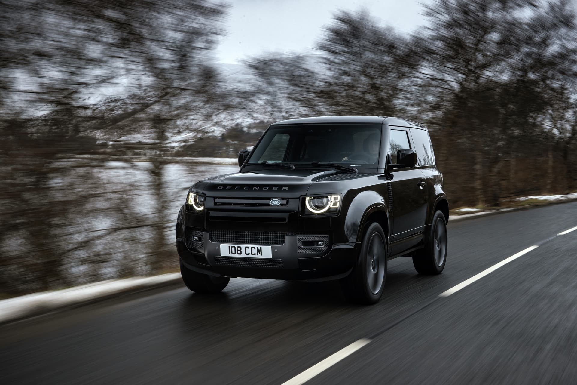 Land Rover Defender V8 2022 0221 034