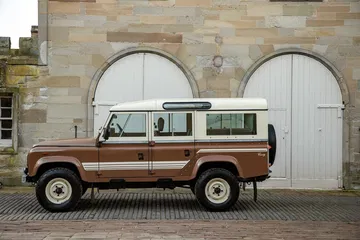 Land Rover Defender V8 2022 0221 103