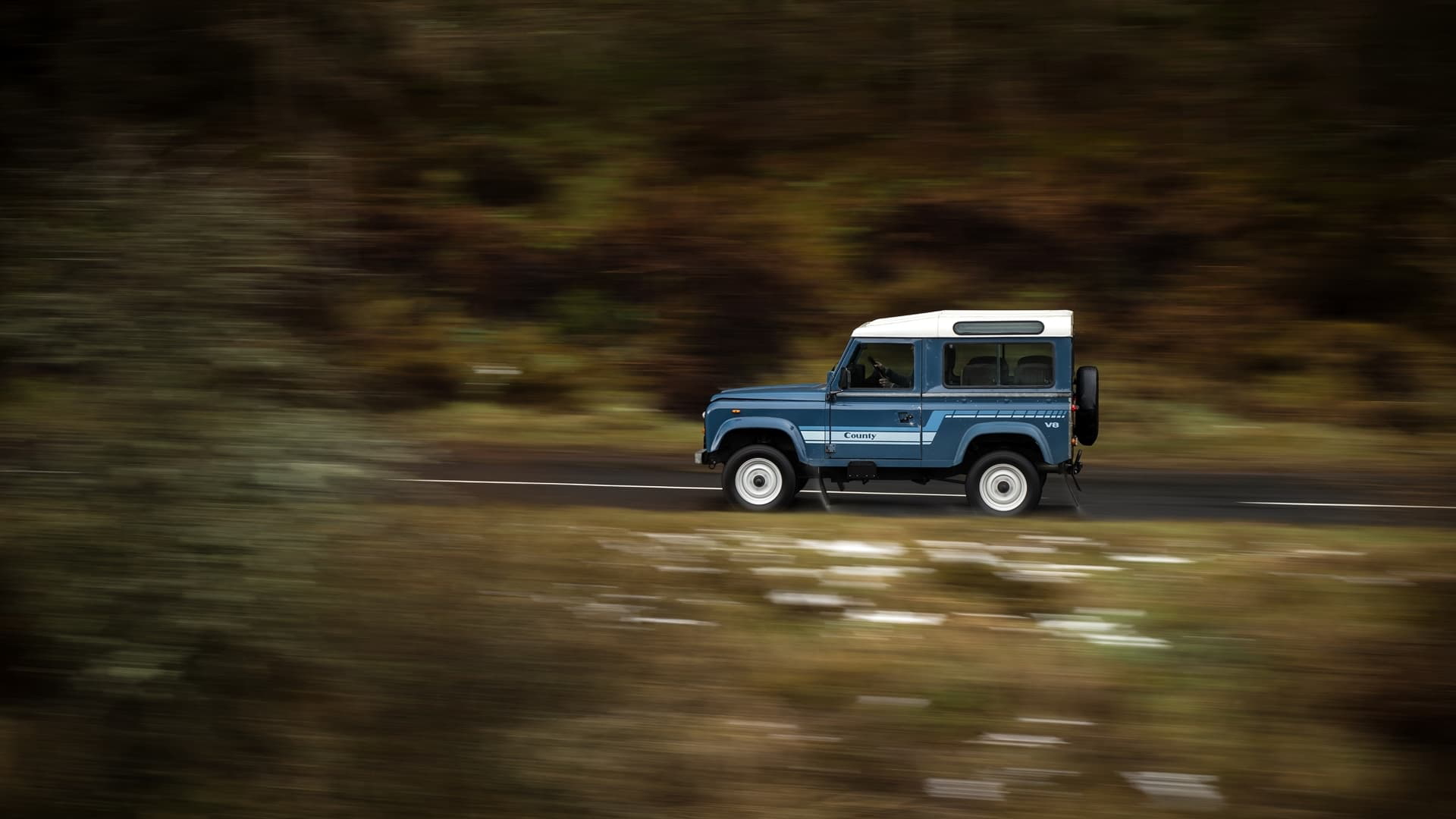 land-rover-defender-v8-2022-0221-108.jpg